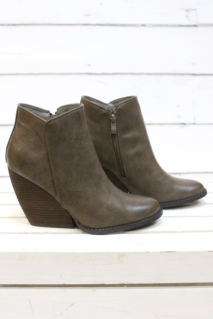 Very Volatile: Gwen Wedge Bootie {Taupe} - The Fair Lady Boutique - 2