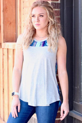 Calamity Janes: Outta the Park Floral Accent V-neck {Charcoal}