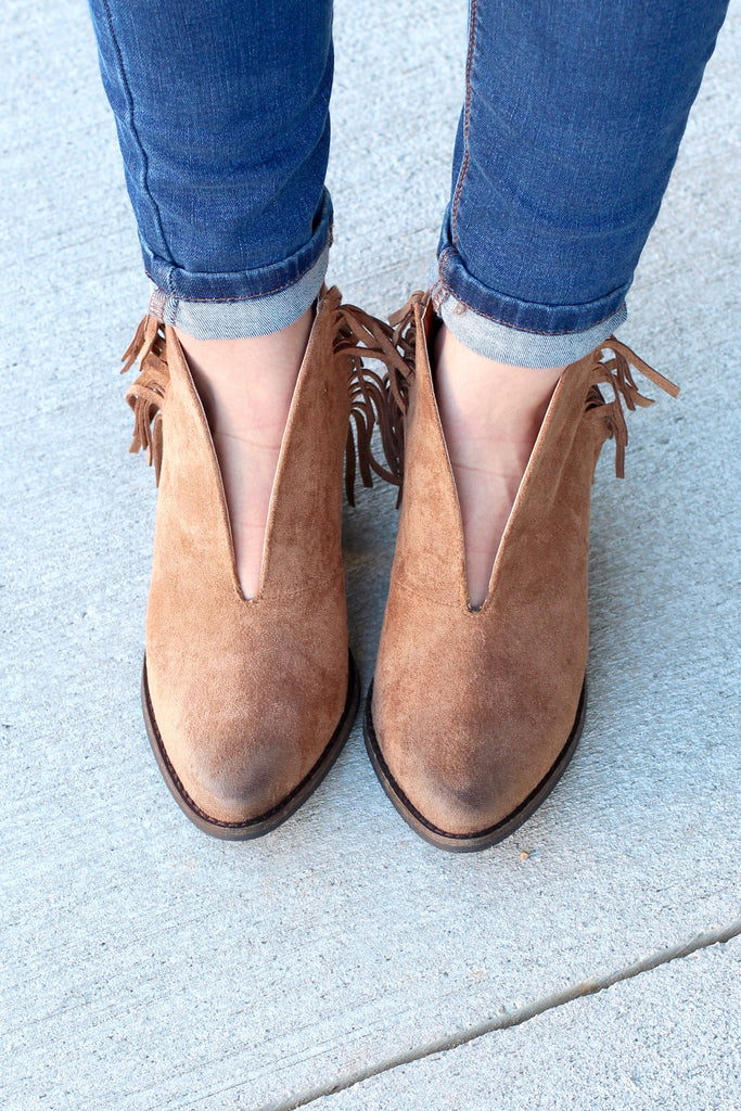 Matisse: Miranda Suede Fringe Booties {Saddle Brown} - The Fair Lady Boutique - 3